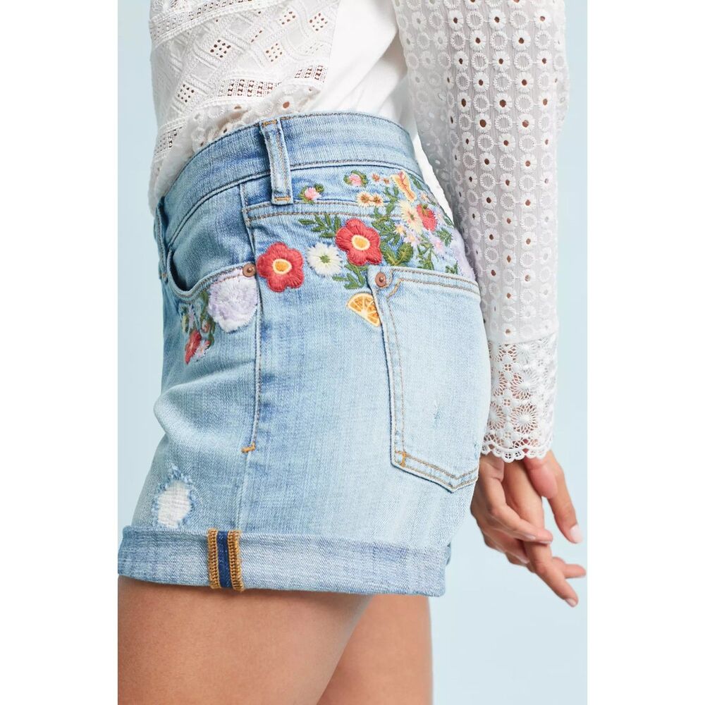 Anthropologie Pilcro Embroidered Boyfriend Denim Shorts Size 30 Boho Floral EUC - Picture 3 of 14